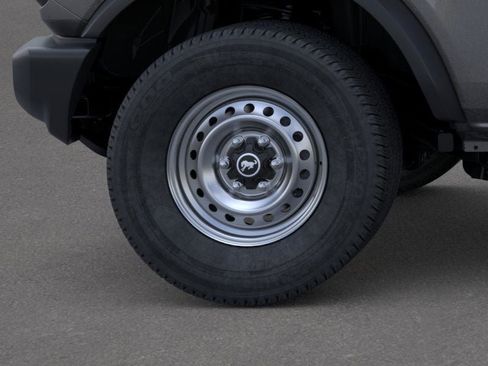 New 2025 Ford Bronco 4-Door image 21