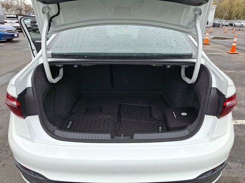 Certified 2025 Volkswagen Jetta Sport FWD image 28