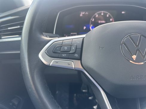 Used 2024 Volkswagen Jetta SE image 14