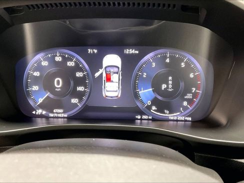 Used 2020 Volvo XC40 T5 Inscription w/ Protection Package Premier image 26