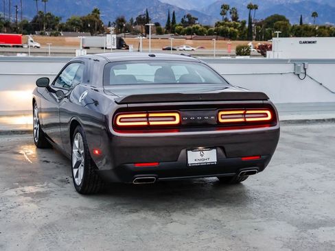 Used 2022 Dodge Challenger GT image 6