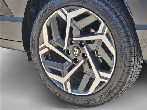 Used 2026 Hyundai Kona SEL Premium FWD image 9