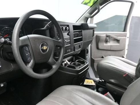 Used 2024 Chevrolet Express 3500 LS RWD image 22