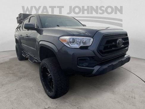 Used 2021 Toyota Tacoma SR image 15
