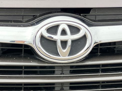 Used 2014 Toyota Highlander Limited AWD/4WD image 15