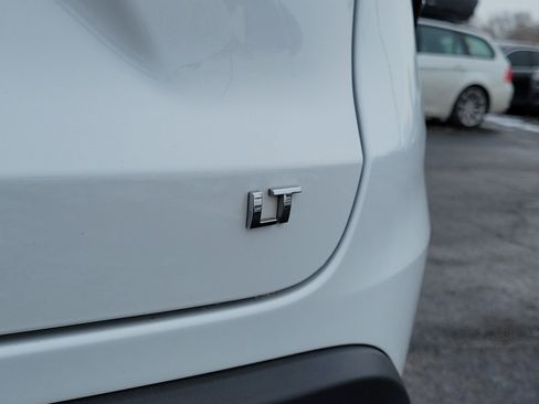 Used 2025 Chevrolet Trax LT image 7