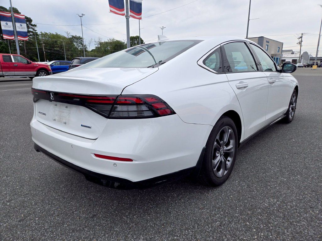 Used 2025 Honda Accord EX-L image 5