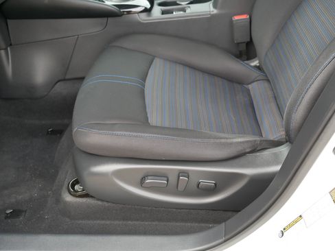 Certified 2024 Nissan Leaf SV Plus FWD image 20