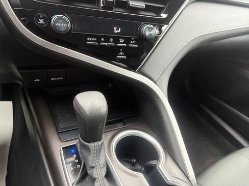 Used 2023 Toyota Camry LE FWD image 13
