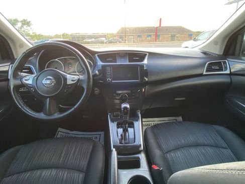 Used 2019 Nissan Sentra SV FWD image 4
