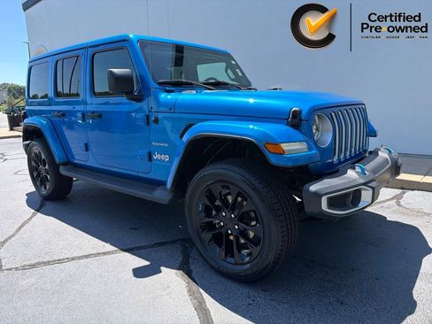 Certified 2023 Jeep Wrangler Unlimited Sahara w/ Cold Weather Group AWD/4WD image 4