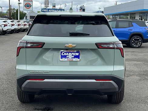 New 2026 Chevrolet Equinox LT w/ Safety and Technology Package AWD/4WD image 6