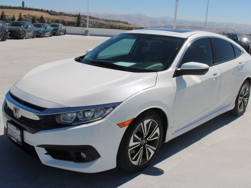 Used 2016 Honda Civic EX-T image 6