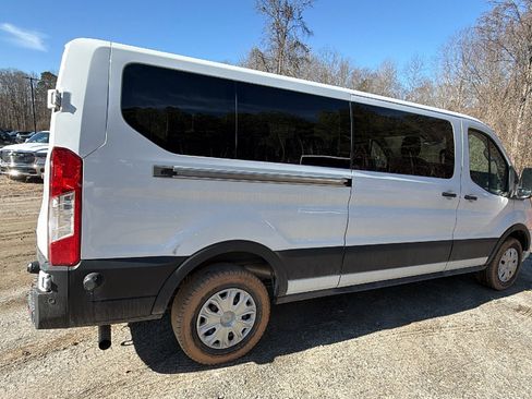 Used 2024 Ford Transit 350 XLT image 8
