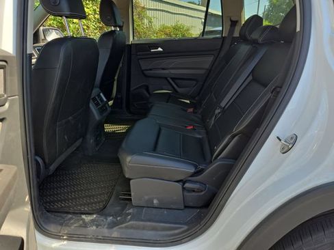 Used 2023 Volkswagen Atlas SEL AWD/4WD image 13