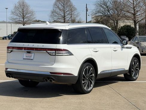 Used 2020 Lincoln Aviator Reserve w/ Equipment Group 201A image 4