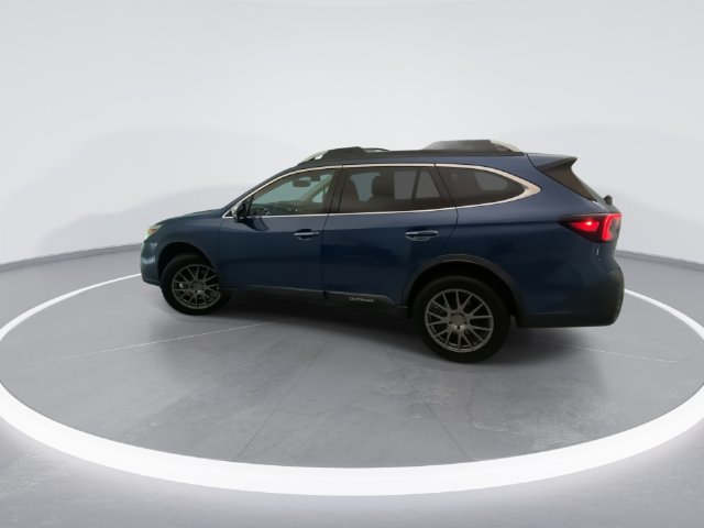Used 2020 Subaru Outback Touring w/ Popular Package #2 AWD/4WD image 3
