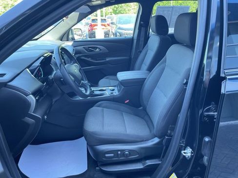Certified 2023 Chevrolet Traverse LT w/ Midnight/Sport Edition AWD/4WD image 18