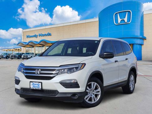 Used 2016 Honda Pilot LX image 1