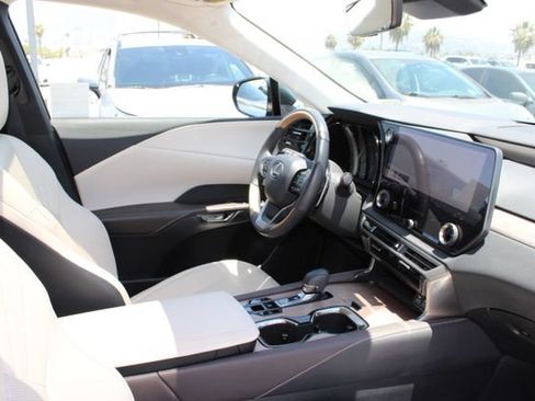 Certified 2024 Lexus RX 350 Premium w/ Convenience Package FWD image 5