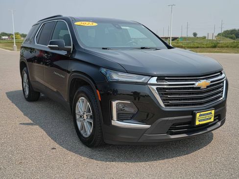 Used 2023 Chevrolet Traverse LT AWD/4WD image 4