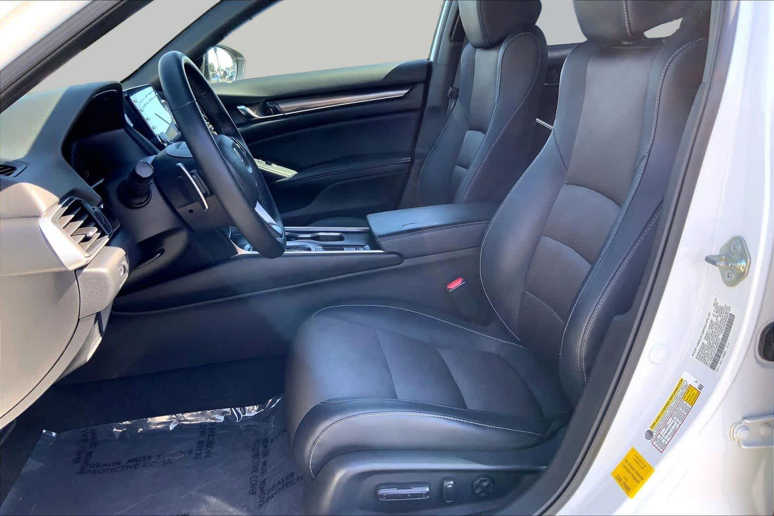 Used 2018 Honda Accord Sport image 7