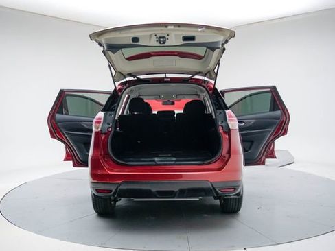 Used 2016 Nissan Rogue SV AWD/4WD image 20