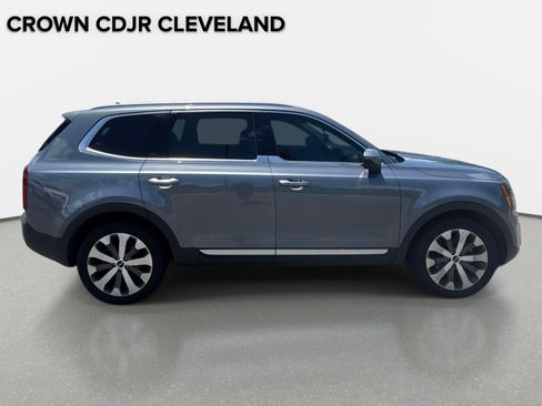 Used 2022 Kia Telluride S FWD image 7