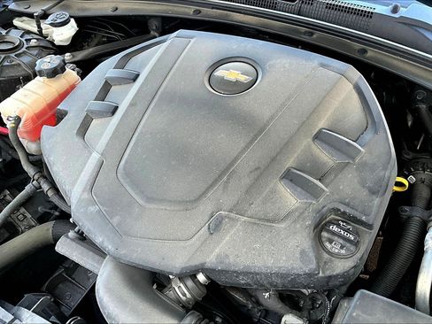 Used 2023 Chevrolet Camaro LT image 28