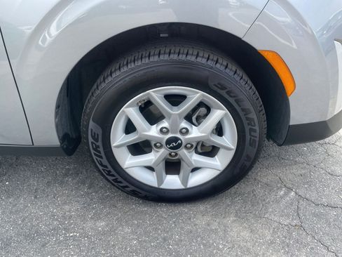 Used 2025 Kia Soul LX w/ LX Technology Package image 30