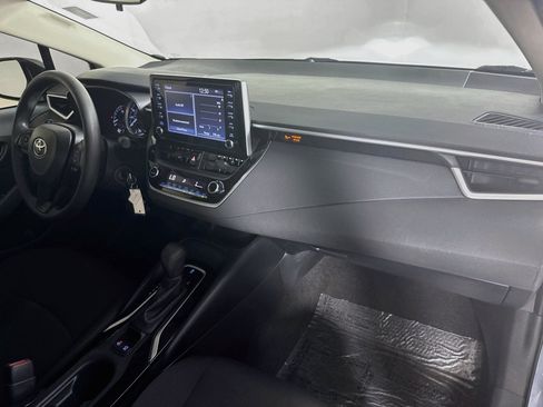 Used 2020 Toyota Corolla LE FWD image 34