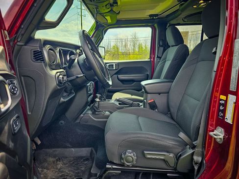 Certified 2021 Jeep Wrangler Unlimited Sport AWD/4WD image 10