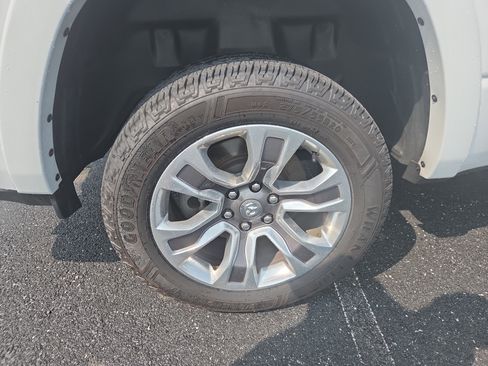 Used 2023 RAM 1500 Limited w/ Body Color Bumper Group AWD/4WD image 28