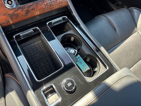 New 2025 Lincoln Aviator Black Label image 25