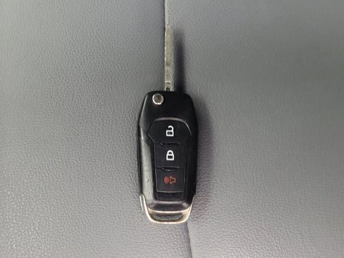 Used 2022 Ford F150 XL w/ Trailer Tow Package image 32