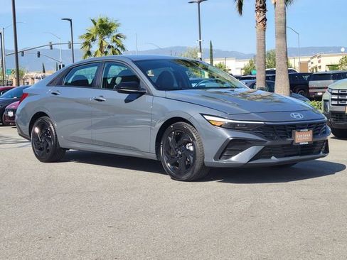New 2026 Hyundai Elantra Sport FWD image 30