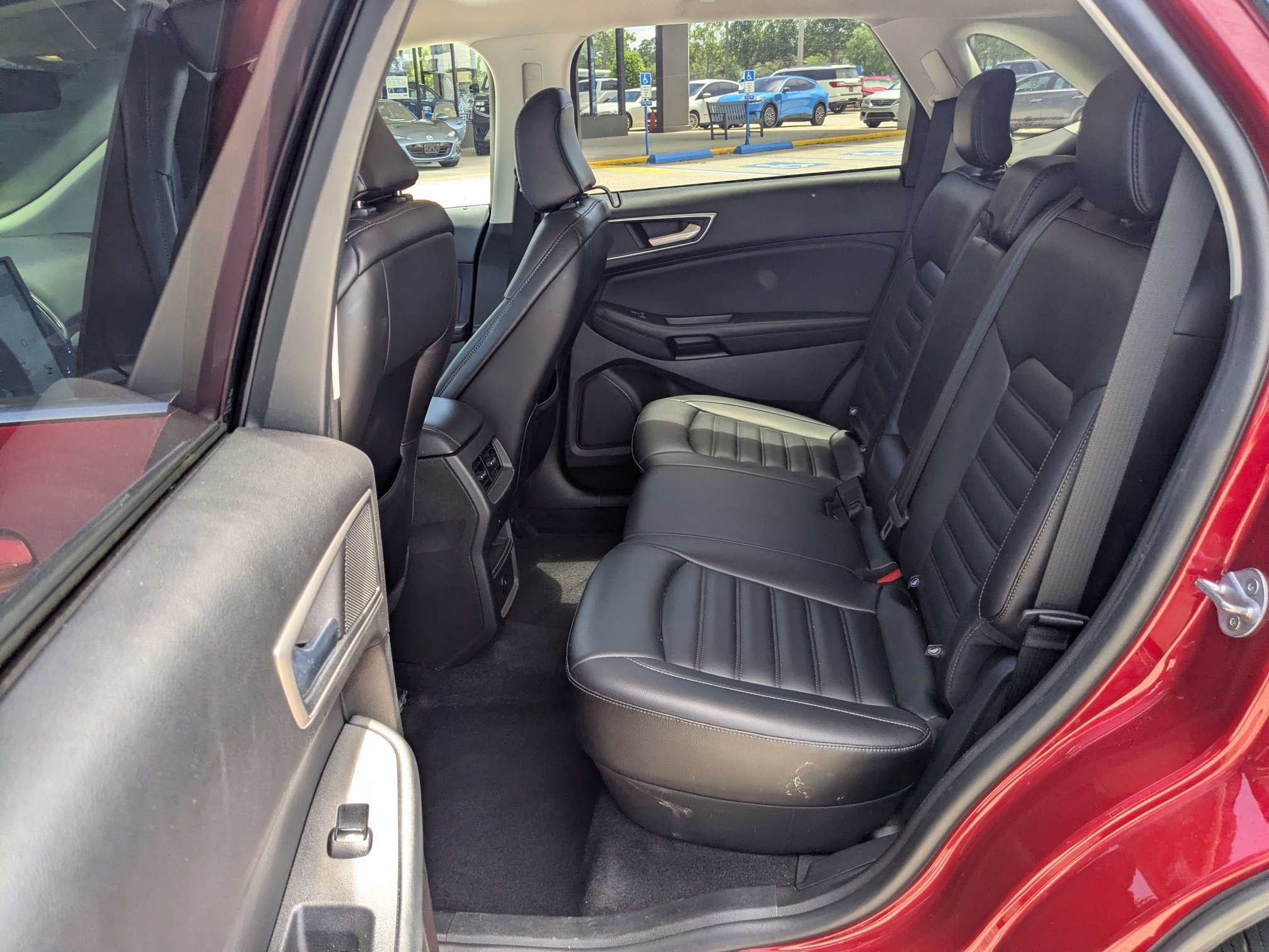 Used 2024 Ford Edge SEL AWD/4WD image 14