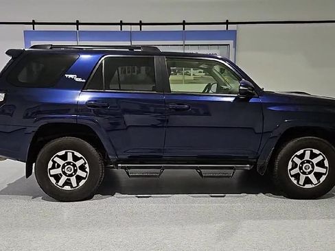 Used 2021 Toyota 4Runner TRD Off-Road Premium AWD/4WD image 9