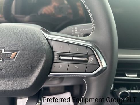 New 2026 Chevrolet Traverse LT w/ Midnight/Sport Edition AWD/4WD image 17