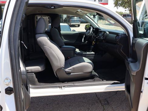 Used 2022 Toyota Tacoma SR w/ SX Package RWD image 16