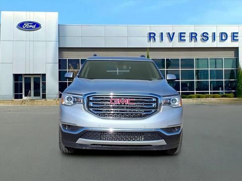 Used 2019 GMC Acadia SLT image 2