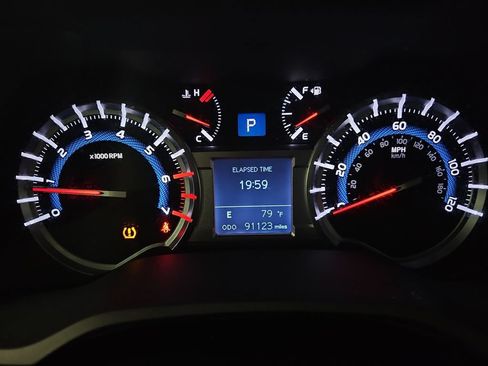 Used 2015 Toyota 4Runner Limited AWD/4WD image 21