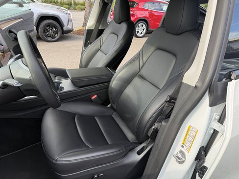 Used 2023 Tesla Model Y Performance AWD/4WD image 12