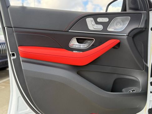 New 2026 Mercedes-Benz GLE 53 AMG 4MATIC Coupe image 17
