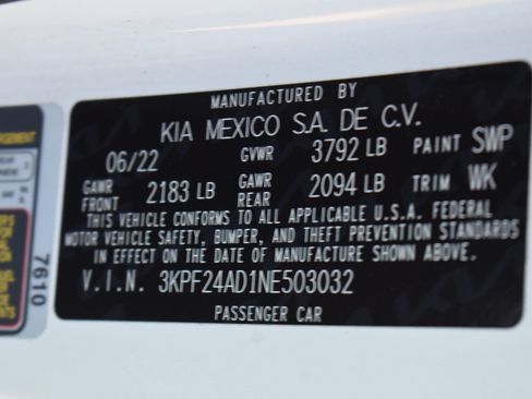 Used 2022 Kia Forte LXS FWD image 14