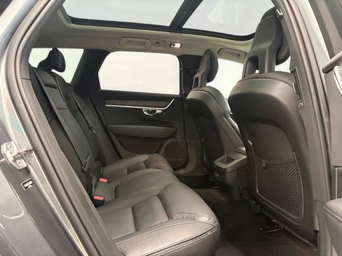 Used 2018 Volvo V90 T6 Cross Country w/ Convenience Package AWD/4WD image 14
