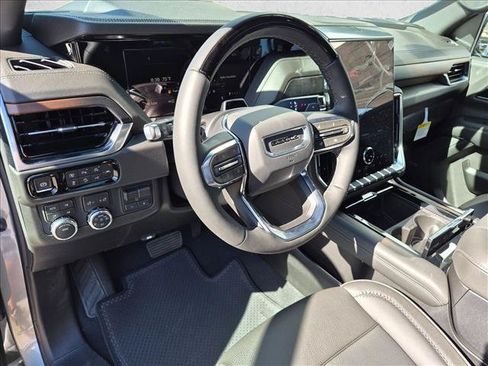 New 2026 GMC Yukon Denali w/ Denali Reserve Package AWD/4WD image 3