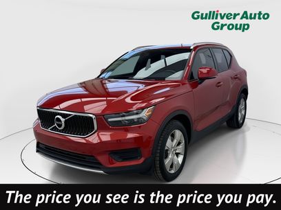 Used 2019 Volvo XC40 T5 Momentum