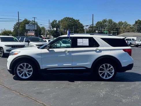 Certified 2023 Ford Explorer Platinum w/ Technology Package AWD/4WD image 31