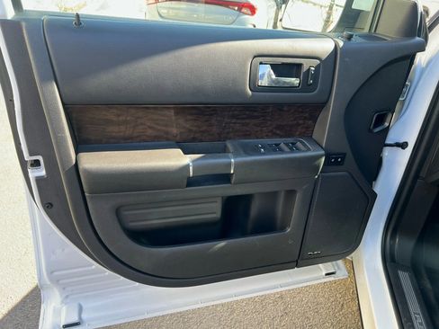 Used 2019 Ford Flex Limited image 20